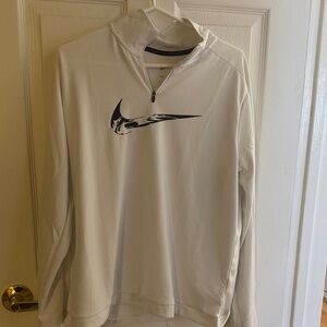 Women’s Nike Dri-Fit White Quarter-Zip Sweatshirt size XL